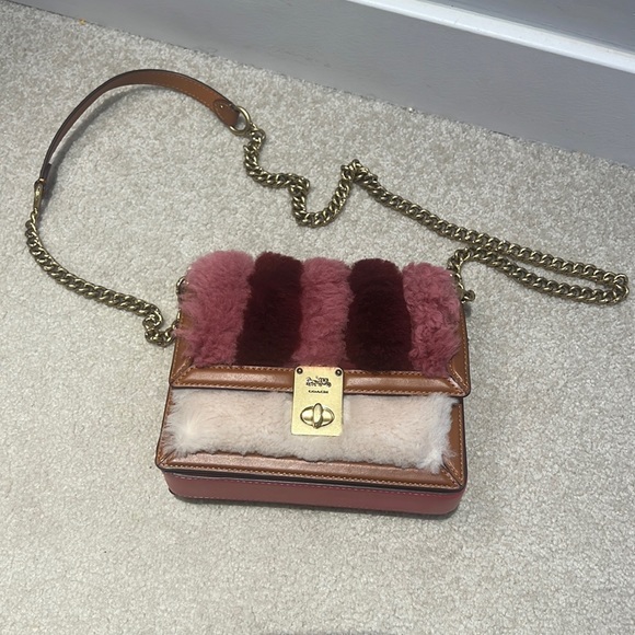 Coach pink fur bag purse cross shoulder - Picture 2 of 11